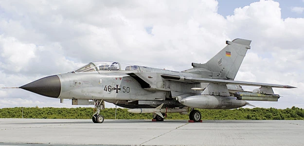 Tornado engine RB199: